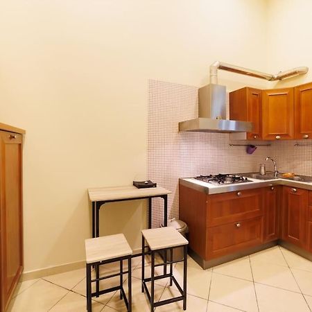 The San Gregorio Armeno Apartment By Houseinเนเปิลส์ ภายนอก รูปภาพ