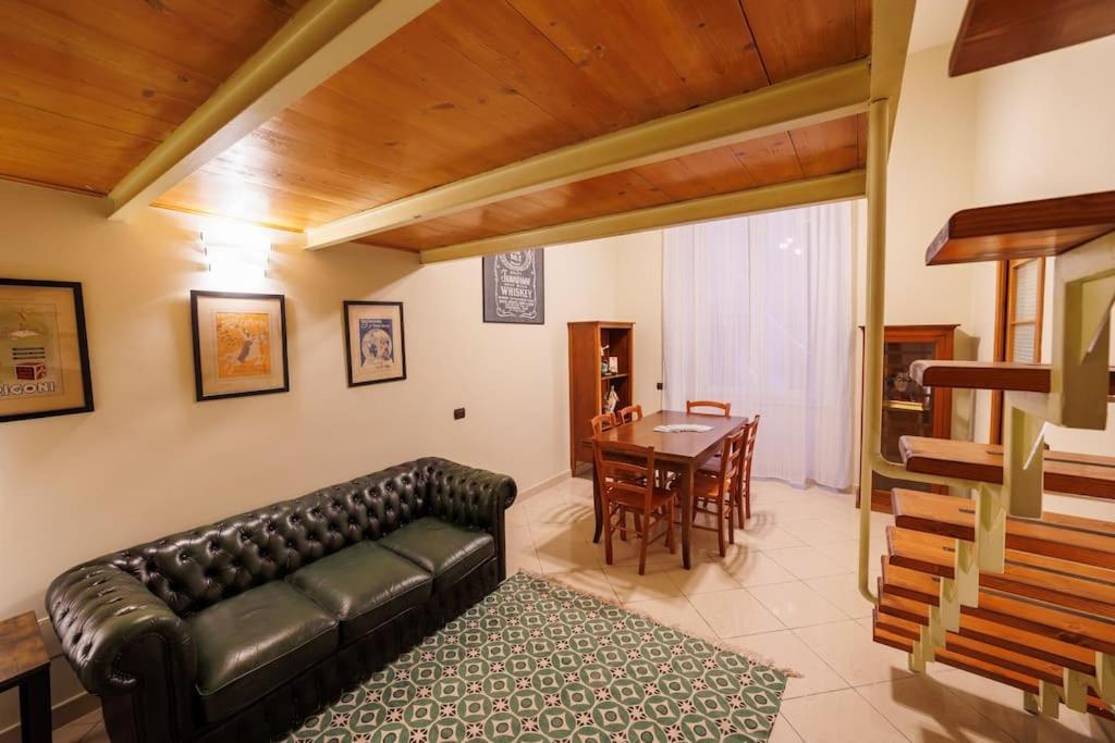 The San Gregorio Armeno Apartment By Houseinเนเปิลส์ ภายนอก รูปภาพ
