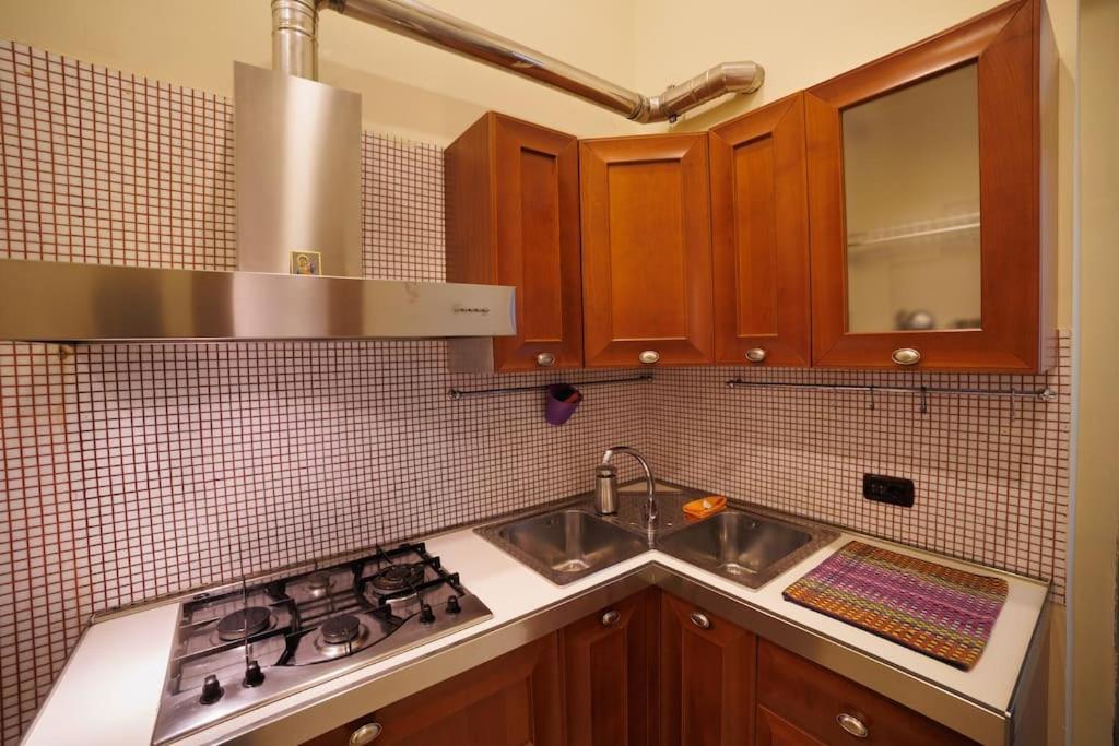 The San Gregorio Armeno Apartment By Houseinเนเปิลส์ ภายนอก รูปภาพ