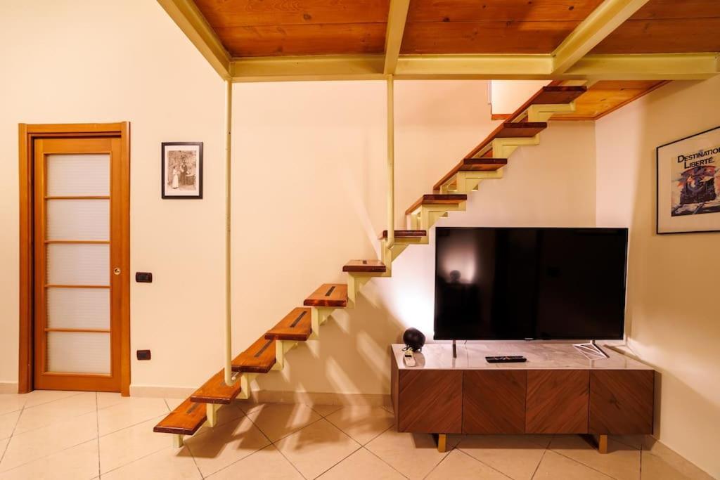The San Gregorio Armeno Apartment By Houseinเนเปิลส์ ภายนอก รูปภาพ